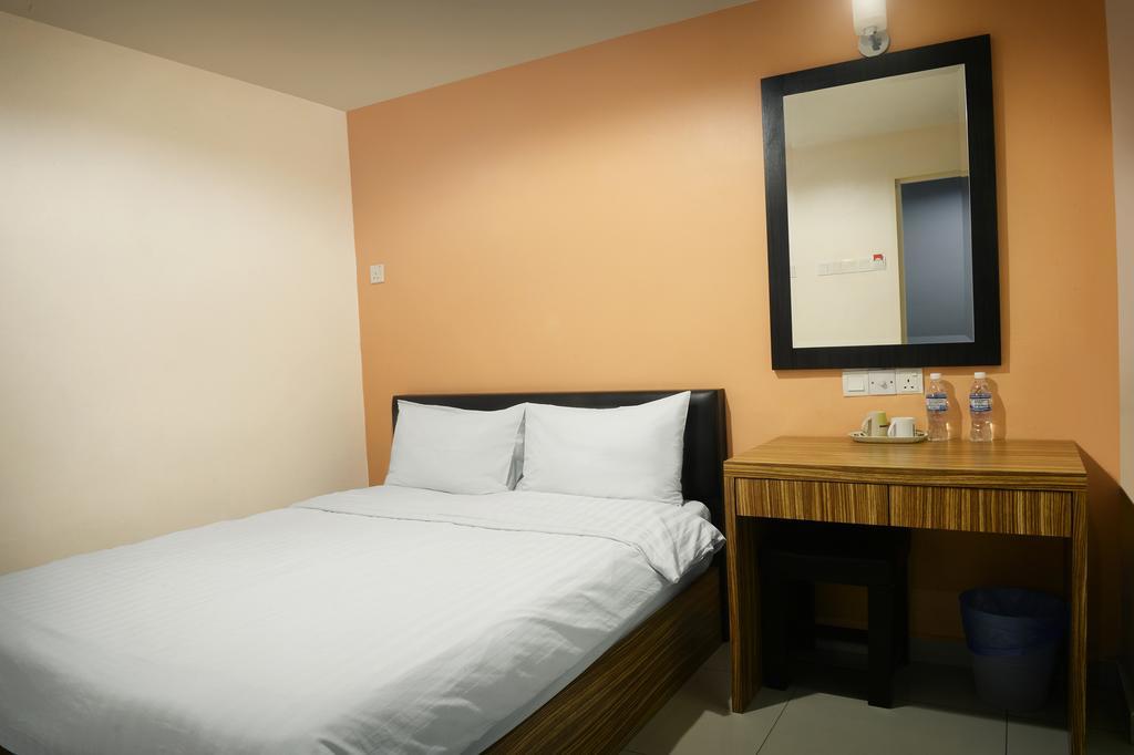 Brezza Hotel Lumut Ngoại thất bức ảnh